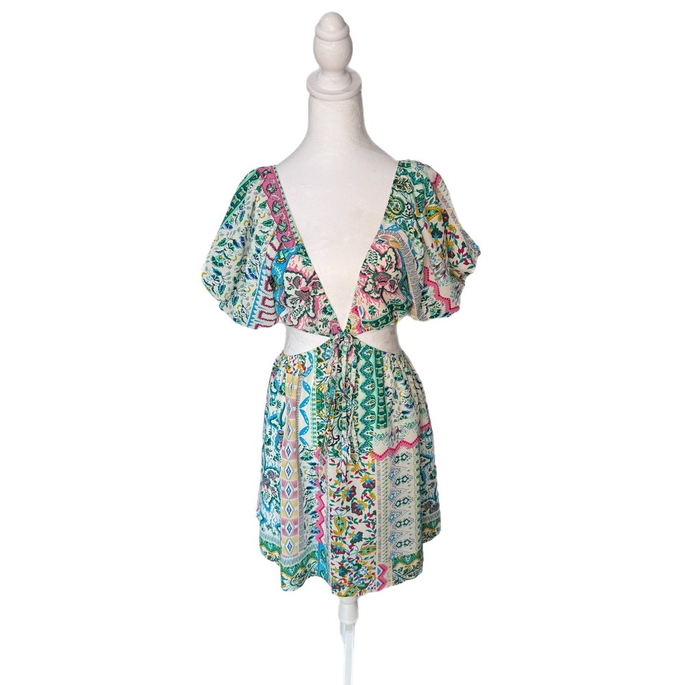 NWT Meet Me In Santorini Dress Small Womens Paisley Print Dress Cut Out MSRP $98